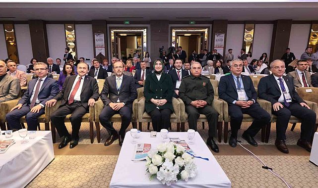Afyonkarahisar'da 8. Tıbbi ve Aromatik Bitkiler Çalıştayı devam ediyor