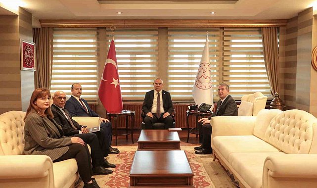 Ağrı Valisi Koç, Kütüphane Haftası dolayısıyla heyeti kabul etti