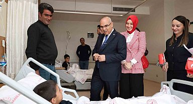 Ağrı'da 23 Nisan coşkusu coşkusu hastane odalarına taşındı