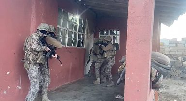 Ağrı'da göçmen kaçakçılığına darbe: 214 milyon liralık suç geliri ortaya çıkarıldı