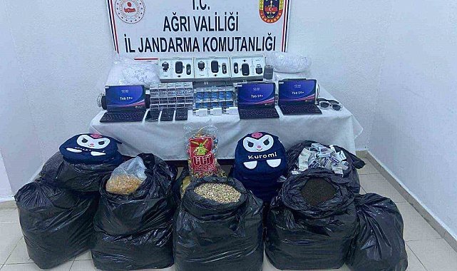 Ağrı'da Jandarma ekiplerinden kaçakçılık operasyonu: 4 gözaltı