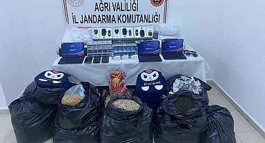 Ağrı'da Jandarma ekiplerinden kaçakçılık operasyonu: 4 gözaltı
