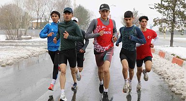 Ağrı'da kurtuluş koşusu heyecanı
