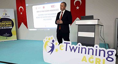 Ağrı'da öğretmenlere yönelik "Eğitimde Yeni Yaklaşımlar" kursu düzenlendi