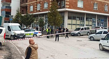 Ahlat'ta temel kazısı sırasında doğalgaz boru hattı delindi