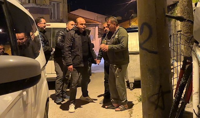 Ailesi ile tartışıp elinde tüfekle sokakta havaya ateş açan alkollü şahıs polise ecel teri döktürdü