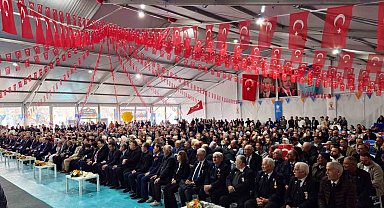 AK Parti Eskişehir'de bayramlaşma programı düzenledi