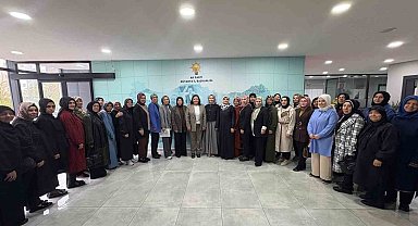AK Parti Kütahya İl Kadın Kolları'ndan Değerlendirme ve İstişare Toplantısı