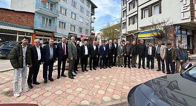 AK Parti teşkilatı bayramlaşma programında vatandaşlarla bir araya geldiler