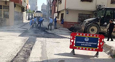 Akdeniz sokaklarında yenileme ve düzenleme çalışmaları sürüyor