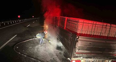 Akseki'de rampa inerken balataları yanan tır alev aldı