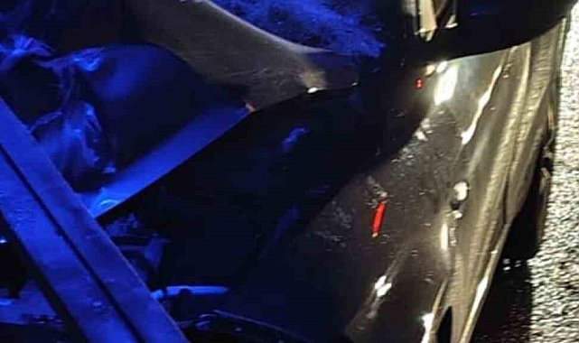 Alanya'da tır ile otomobil çarpıştı: 1 ölü, 2 yaralı