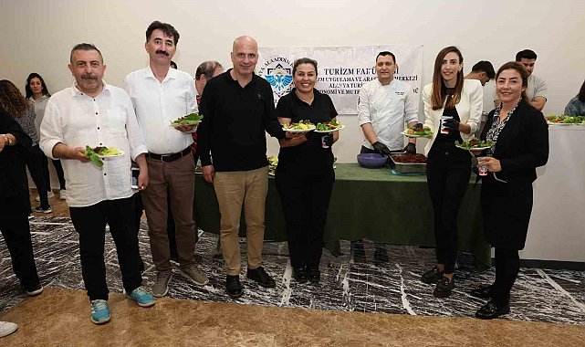 ALKÜ'de turizm haftası dolu dolu geçti