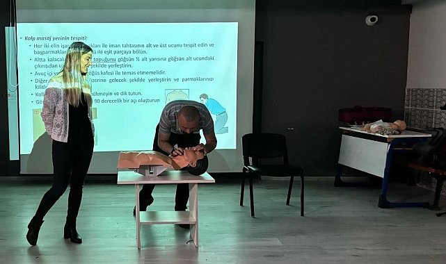 Altıntaş'ta kamu personeline ilk yardım eğitimi