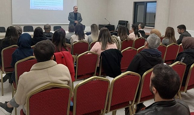 Altıntaş'ta öğretmenlere Erasmus Projesi hazırlama ve uygulama eğitimi
