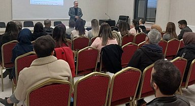 Altıntaş'ta öğretmenlere Erasmus Projesi hazırlama ve uygulama eğitimi