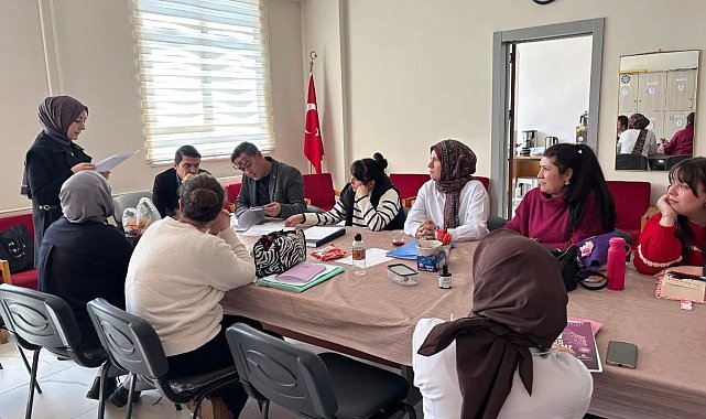 Altıntaş'ta "Ben Kimim, Hangi Mesleğe Uygunum?" başlıklı etkinlik