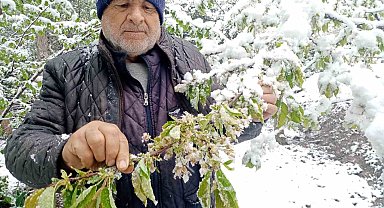 Amasya'da kardan 63 köy yolu ulaşıma kapandı