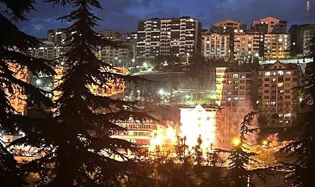 Ankara'da elektrik direklerinde yaşanan patlamalar korkuttu