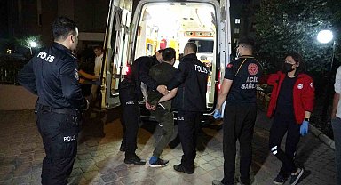 Anne-babasını odaya kilitledi, ekiplere ecel terleri döktürdü