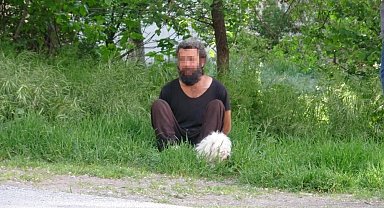 Annesinin cesediyle 2 hafta yaşadı, tutuklandı