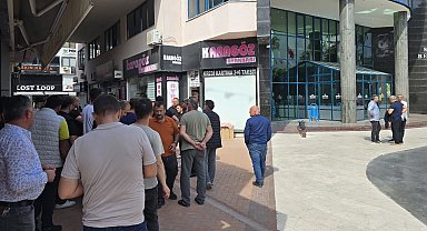 Antalya Kumluca'da pazarcılardan yine protesto!