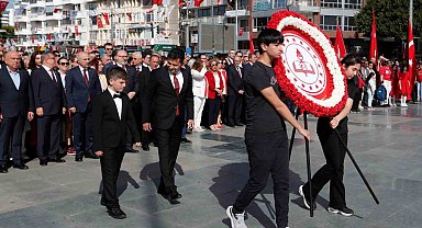Antalya'da 23 Nisan Ulusal Egemenlik ve Çocuk Bayramı kutlamaları