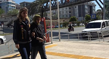 Antalya'da akıl almaz olay: 36 günlük bebeğini pencereden attı
