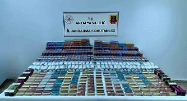 Antalya'da elektronik sigara ve kaçak tütün operasyonu