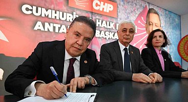 Antalya'da ilk imza Büyükşehir Belediye Başkanı Muhittin Böcek'ten