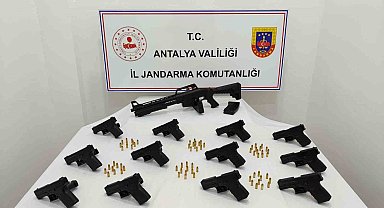 Antalya'da ruhsatsız silah operasyonu: 1 kişi tutuklandı