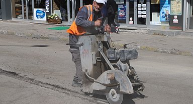 Ardahan Belediyesinden yol bakım onarım çalışması