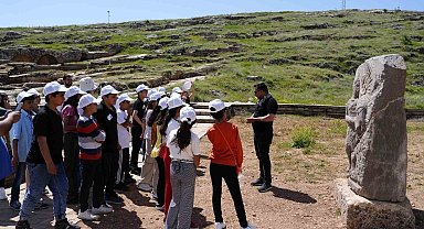 Arkeoloji topluluğundan minik kaşiflere kültürel miras eğitimi