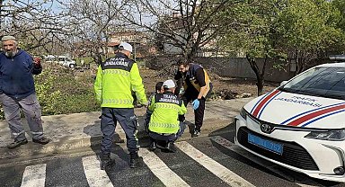 Arnavutköy'de kamyonet ile kamyon çarpıştı: 2 yaralı