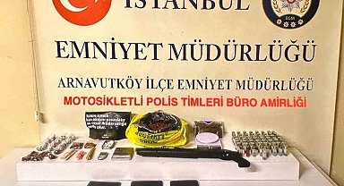 Arnavutköy'de yunus polisleri uyuşturucu ticaretini suçüstü yakaladı