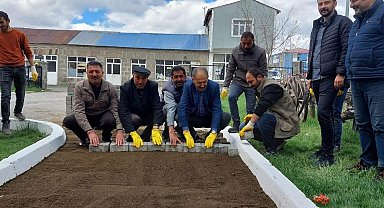 Arpaçay'da yol yapım çalışmaları başladı