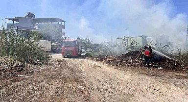 Arsuz'da sazlık yangını