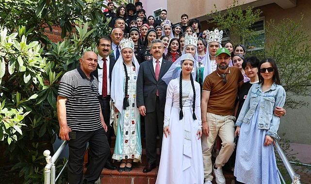 Artvin Valisi Ergün, dost ve kardeş ülke Gürcistan'ın çocuklarını unutmadı