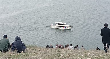 Atatürk Barajı'nda bir kişi kayboldu