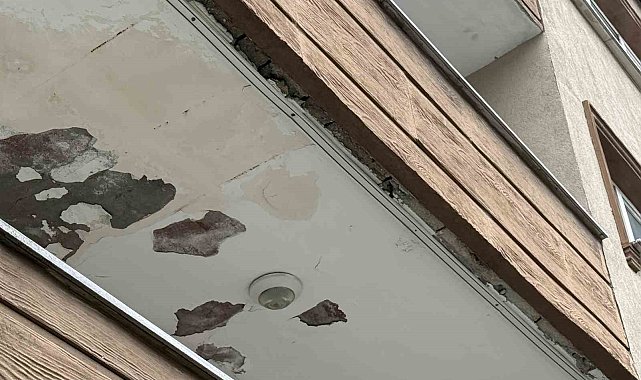 Avcılar'da deprem sonrası 2 bina mühürlendi