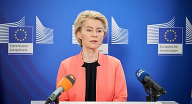Avrupa Komisyonu Başkanı von der Leyen: "Trump'ın küresel gümrük vergileri dünya ekonomisine büyük bir darbe"