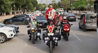 Avrupa şampiyonu Kerem Kamal'a Manisa'da coşkulu karşılama