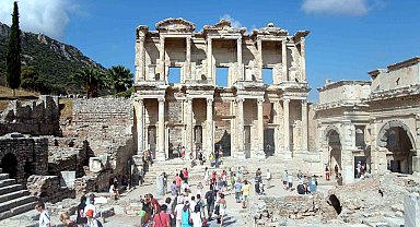 Avrupa'daki turizm kısıtlamaları Türkiye için fırsat olabilir