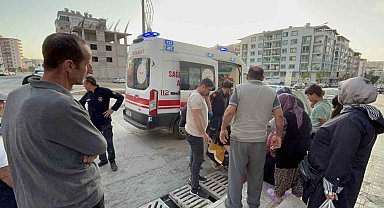 Ayağı mazgala sıkışan kadın zor anlar yaşadı