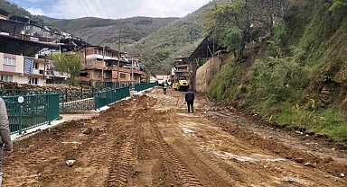 Aydın Büyükşehir, Nazilli'de çalışmalarını sürdürüyor