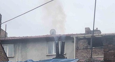 Bacadan çıkan duman mahalleyi sardı