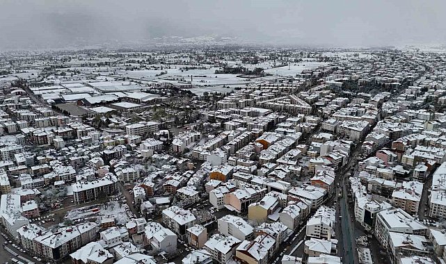Bahar ayında Bolu'da kış güzelliği havadan görüntülendi