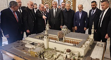 Bakan Bolat'tan Şam'da ikinci gün