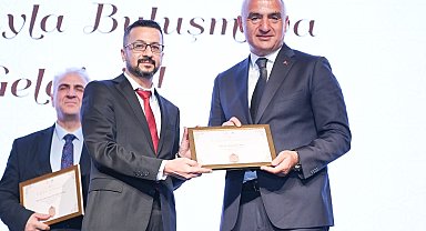 Bakan Ersoy: "Bu eserler, geleceğimizin yolunu aydınlatan bir meşale"