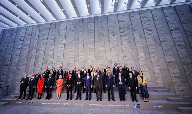 Bakan Fidan, NATO Dışişleri Bakanları aile fotoğrafında yer aldı